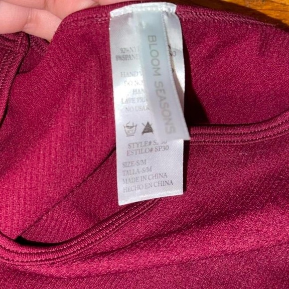 Burgundy Long Sleeve Crop Top - Picture 4 of 4